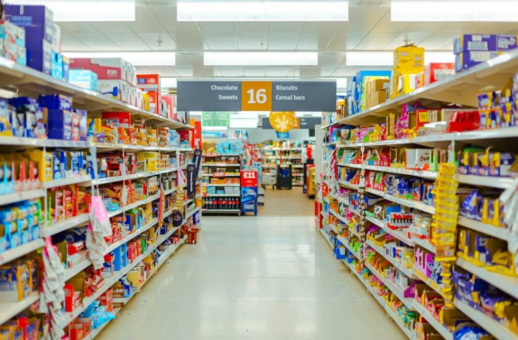 Supermarket shelves and consumer prices